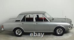 118 CULT Model 1970 MK2 FORD CORTINA 1600E (Silver Fox) #CML048-05 RARE HTF