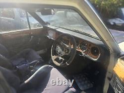 1969 Ford Cortina Mk2
<br/>   <br/>
  
Traduction en français : Ford Cortina Mk2 de 1969