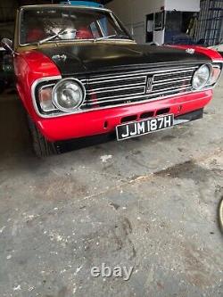 Voiture de route/piste Ford Mk2 Cortina V6